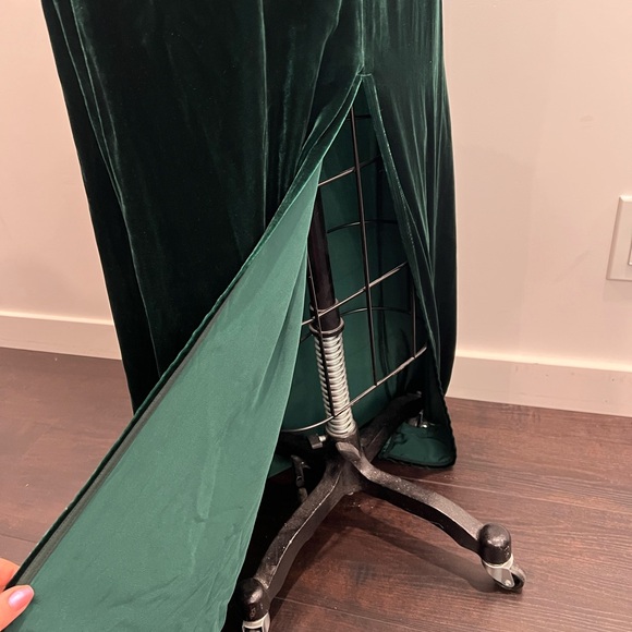 BCBGMaxAzria Dark Green Velvet Maxi Dress - Picture 7 of 7